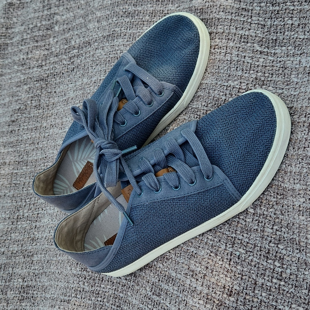 OluKai Sneakers, Pehuea Li, Slate Gray, Size 9